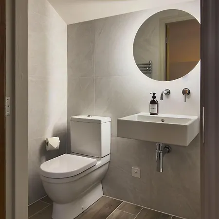 The Reading Semesterbostad *